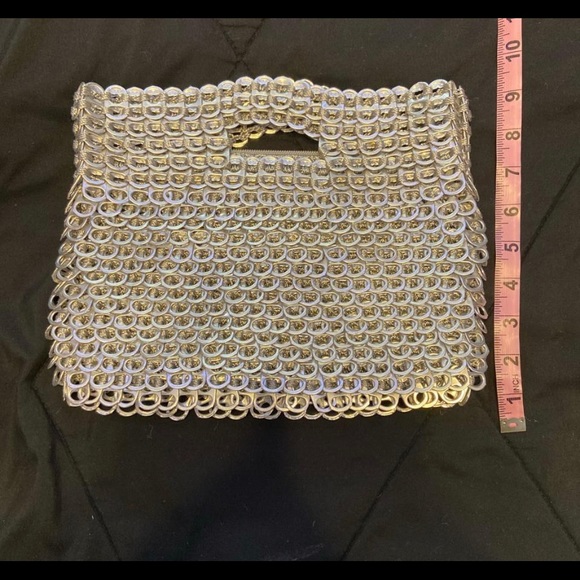 Escama Studio Bottle
Cap/ Pull Tab Purse! - Picture 2 of 4